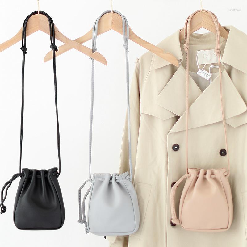 

Evening Bags 2022 Simple Mini Drawstring Shoulder Phone For Women Female Korean Fashion Bucket Crossbody Ladies Purses Handbag, Black
