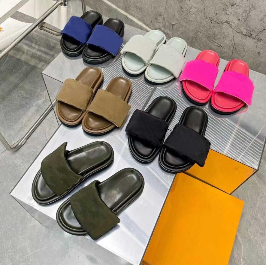 

2022 Designer Pool Pillow Comfort Slippers Mules Men Women Velcro Sandals Nylon Wide Strap Filled Soft Down Letter Embossing Flat Slide Rubber Outsole Slippers, Box