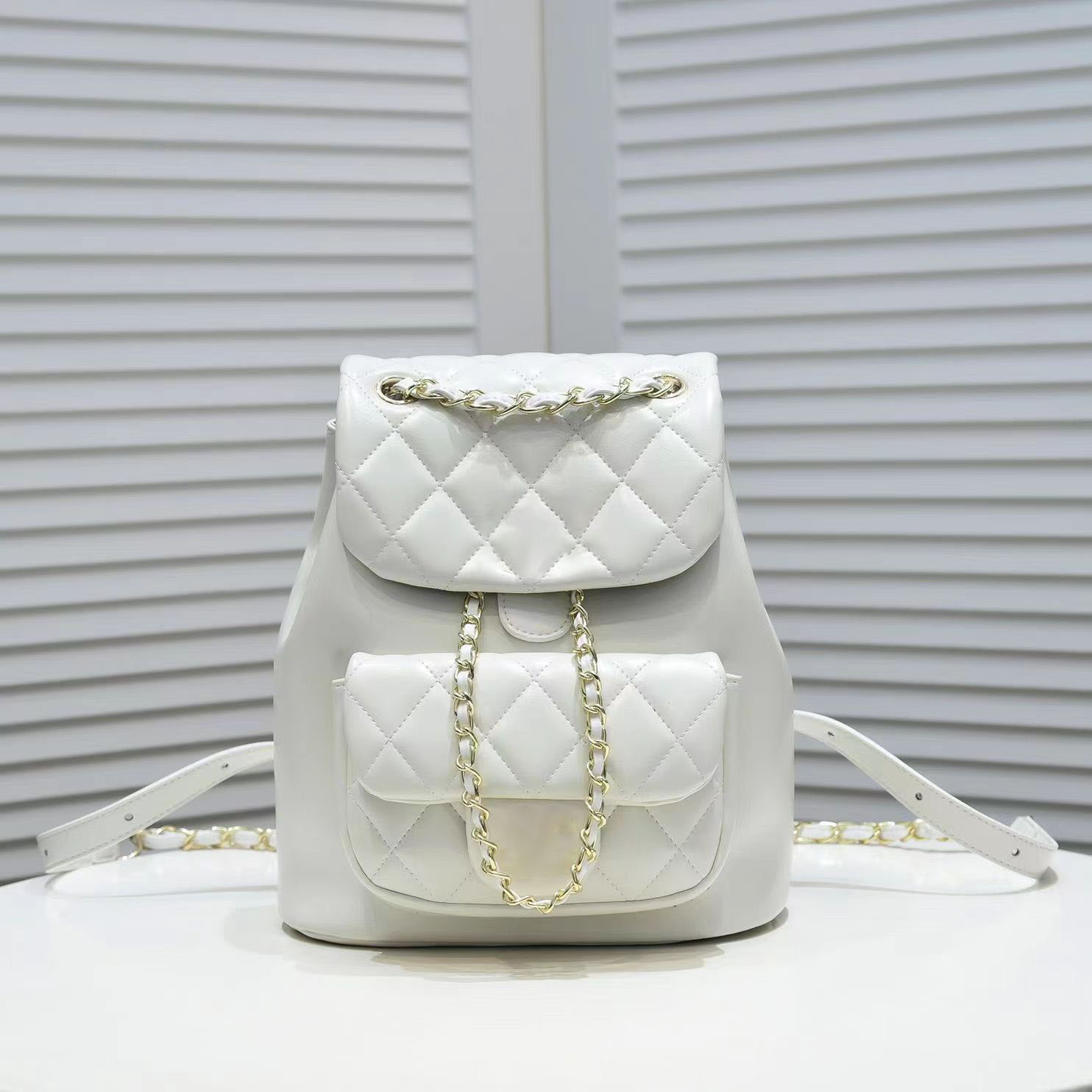 

Women's Sling Shoulder designer Bag With Classic Backpack Flap Men's and womens Travel Private Outsourcing, Box