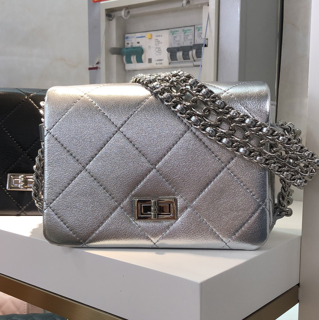

Big-name designer shoulder bag retro leather rhombic check lady's new fashion woven chain multifunctional messenger bag, Silver