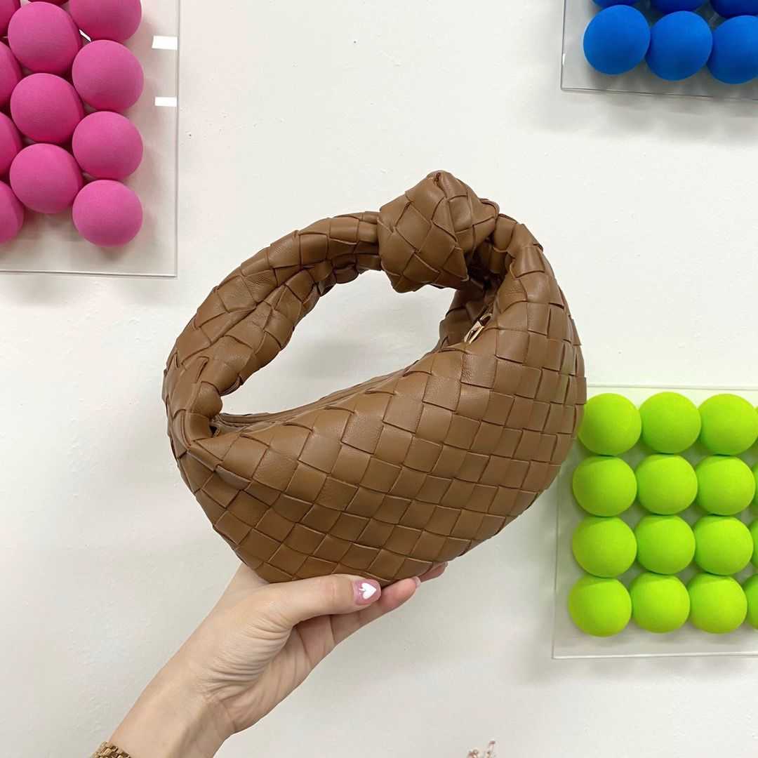 

bottegas Luxury Designer Bags Bottegas Leather Handbag Woman's Mini Jodie Sheepskin Woven Horn Knotted Bag Underarm Women's Versatile Fashion CMYZ, Lemon kiwi