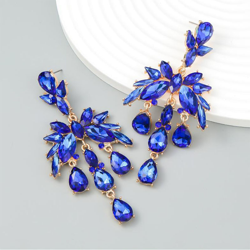 Boucles d'oreilles en diamant en verre en forme de goutte incrustées de diamants en alliage de vent à la mode