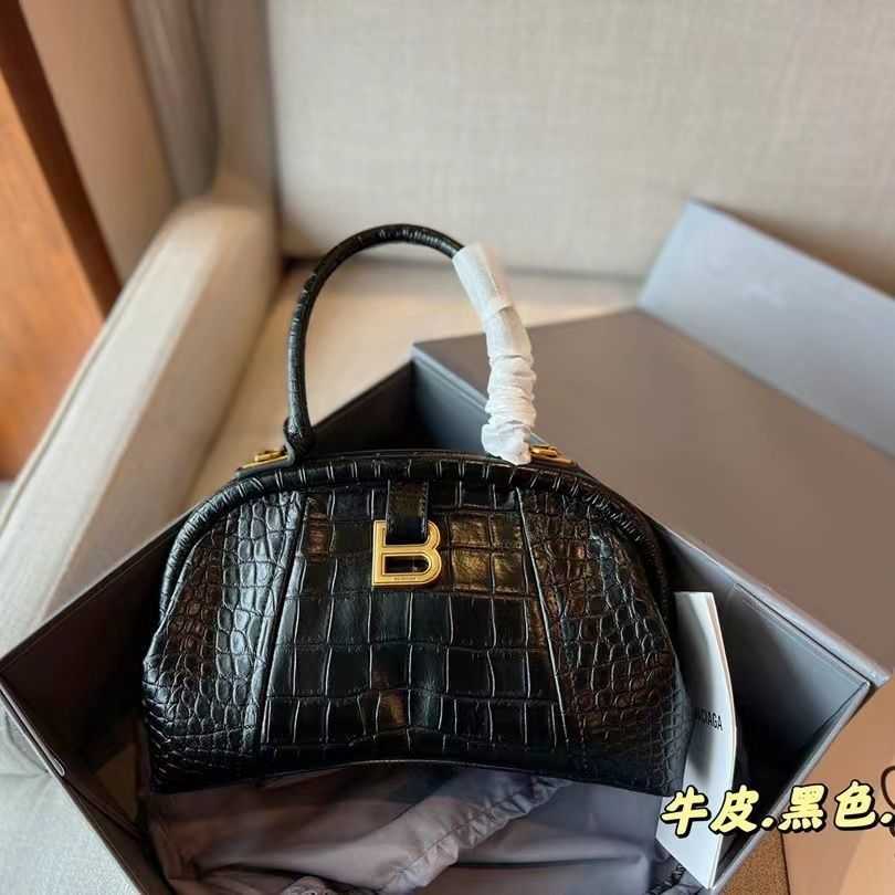 Designer Luxury Womens Bag Balencigas Handbag B-shaped Paris Single Shoulder Messenger Fashion Square Gift Shoulder Oblique Span Versatile Handheld
