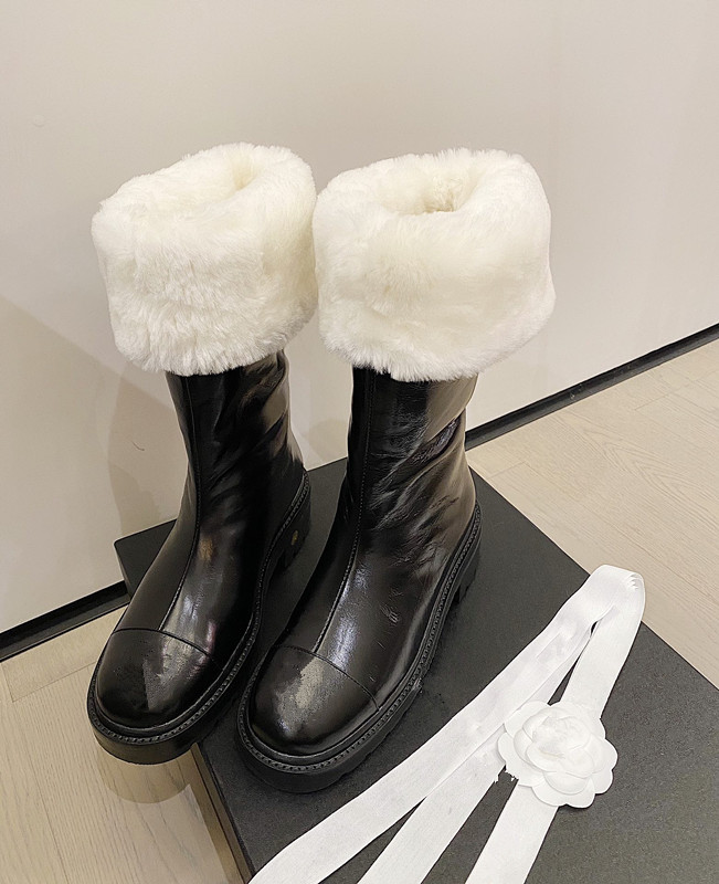 

2022 designer Lamb's wool snow boots women luxury Flanging fuzzy leather suede one-piece knights tall Boot Ladies Warm cotton Knight Short and Half boots, Black