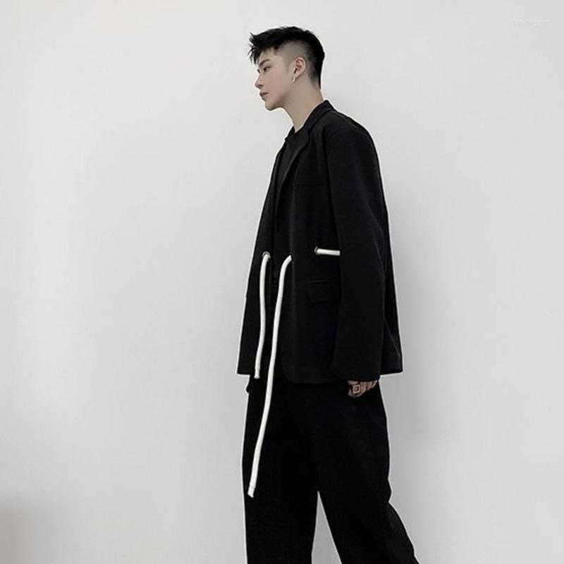 

Men's Suits Niche Men's Design Rope Bandage Suit Jacket 2022 Spring Chic Long Sleeve Black Blazer Drawsing Tide Clothing 2A0522