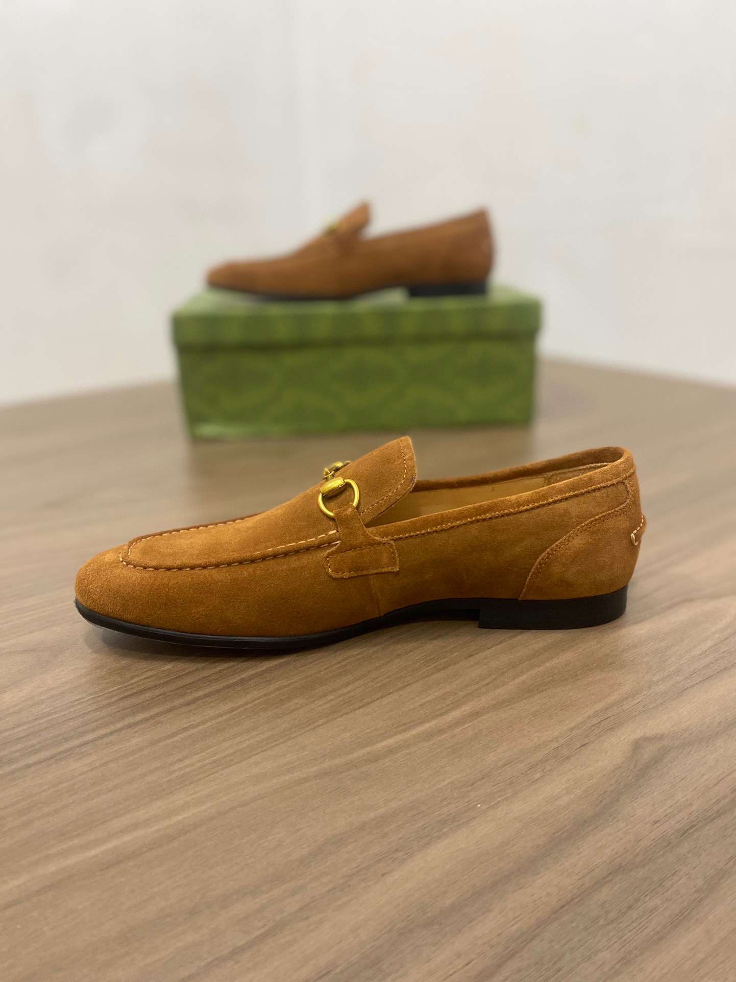 

Brand Classic Mens Loafers Dress Drive Gommino Shoes Suede Leather Walk Flat Heel Leisure Slip-On Size 38-45, With brand logo 2217270