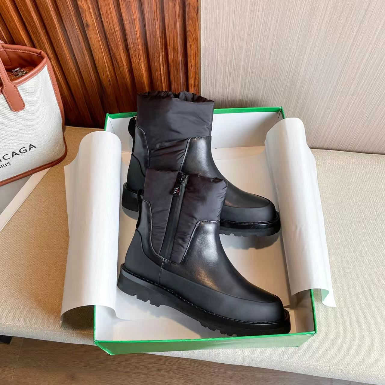 

Printed Eiderdown Snow Boots - Warm, Flat, & Fashionable Ankle Shoes for Winter, Black