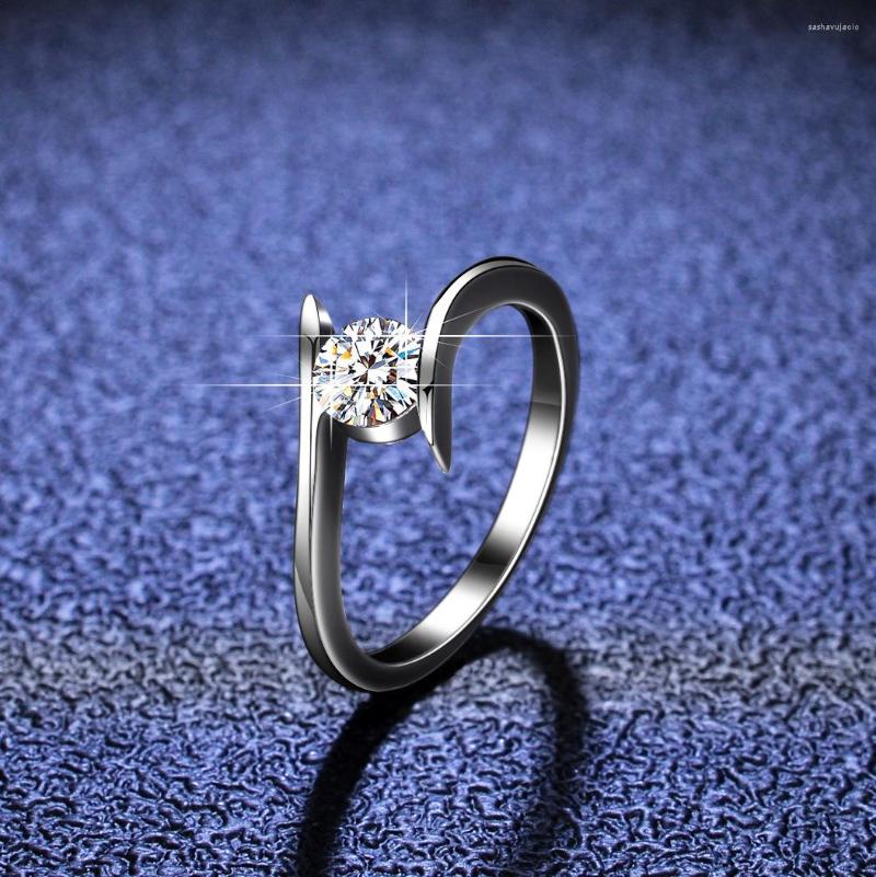 

Cluster Rings Engagement Wedding Jewelry 0.5 D Color Moissanite Ring Woman 925 Silver Goddess Gift