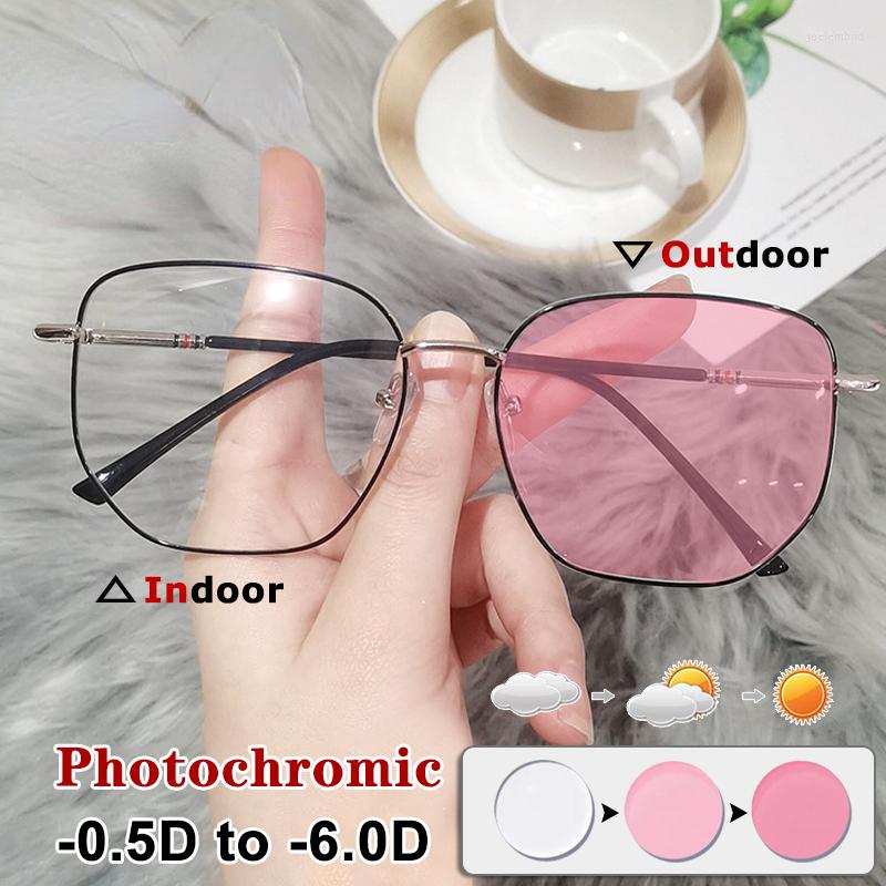 

Sunglasses Pochromic Myopia Glasses Women Metal Frame Blue Light Filter UV-Proof Finished Computer Degree -50 To -400