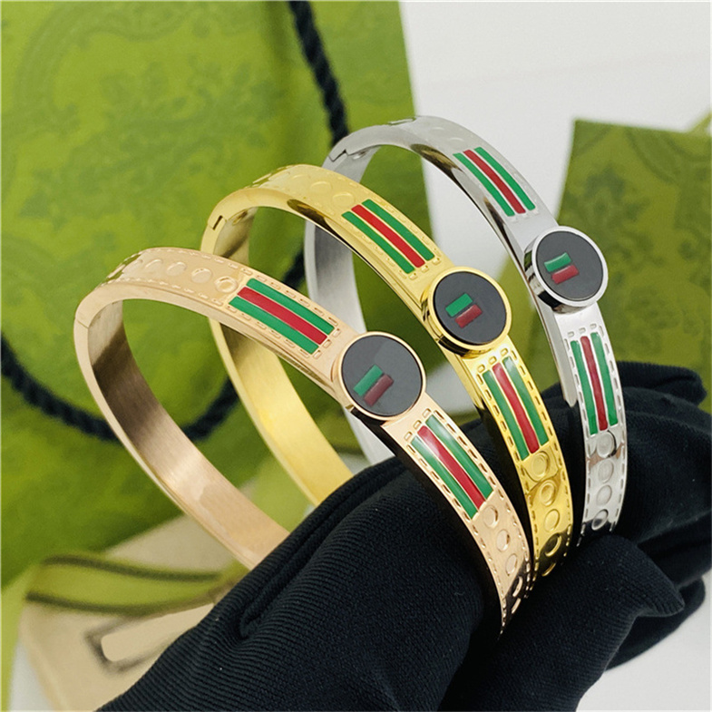 

Designer Fashion Bracelet For Mens Women Gold Plating Stainless Steel Jewellry Alloy Gold-Plated Craft Colors Gold/Silver/Rose Never Fade Not Allergic Ladies Gift