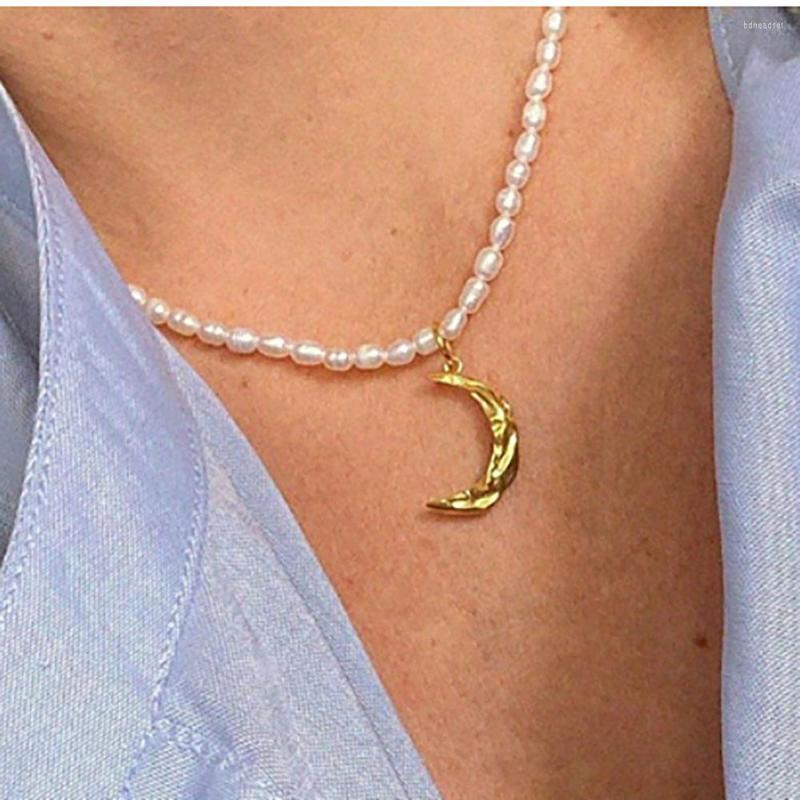 

Choker Wholesale Gold Plated Moon Pendant Freshwater Pearl Chain Necklace Jewelry For Party