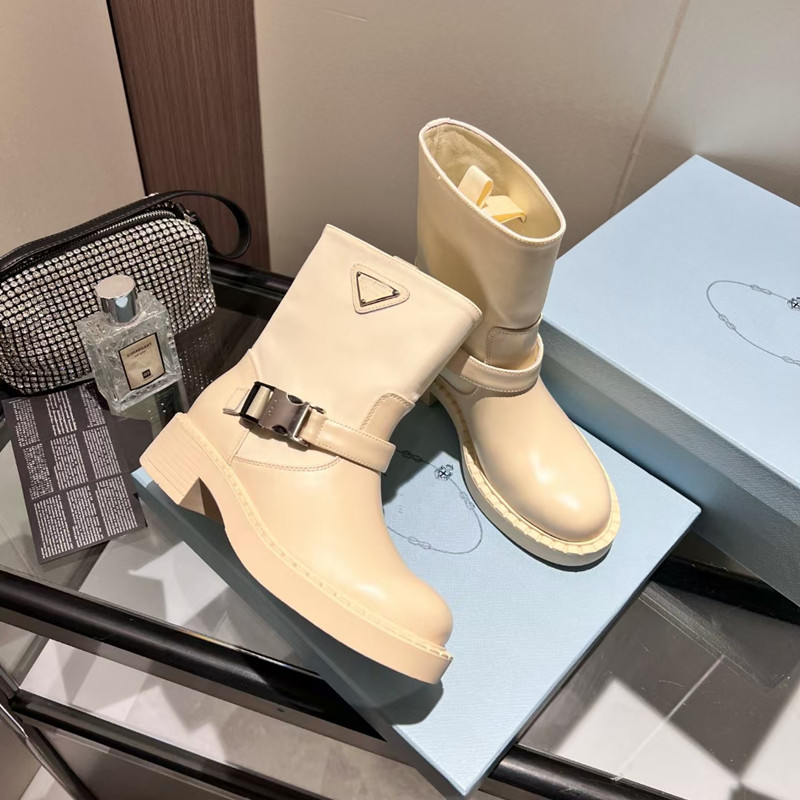 

Fashion designer set and ankle boots Motor vehicle ladies black leather strike autumn and winter quality casual work thick women's shoes factory, As pic