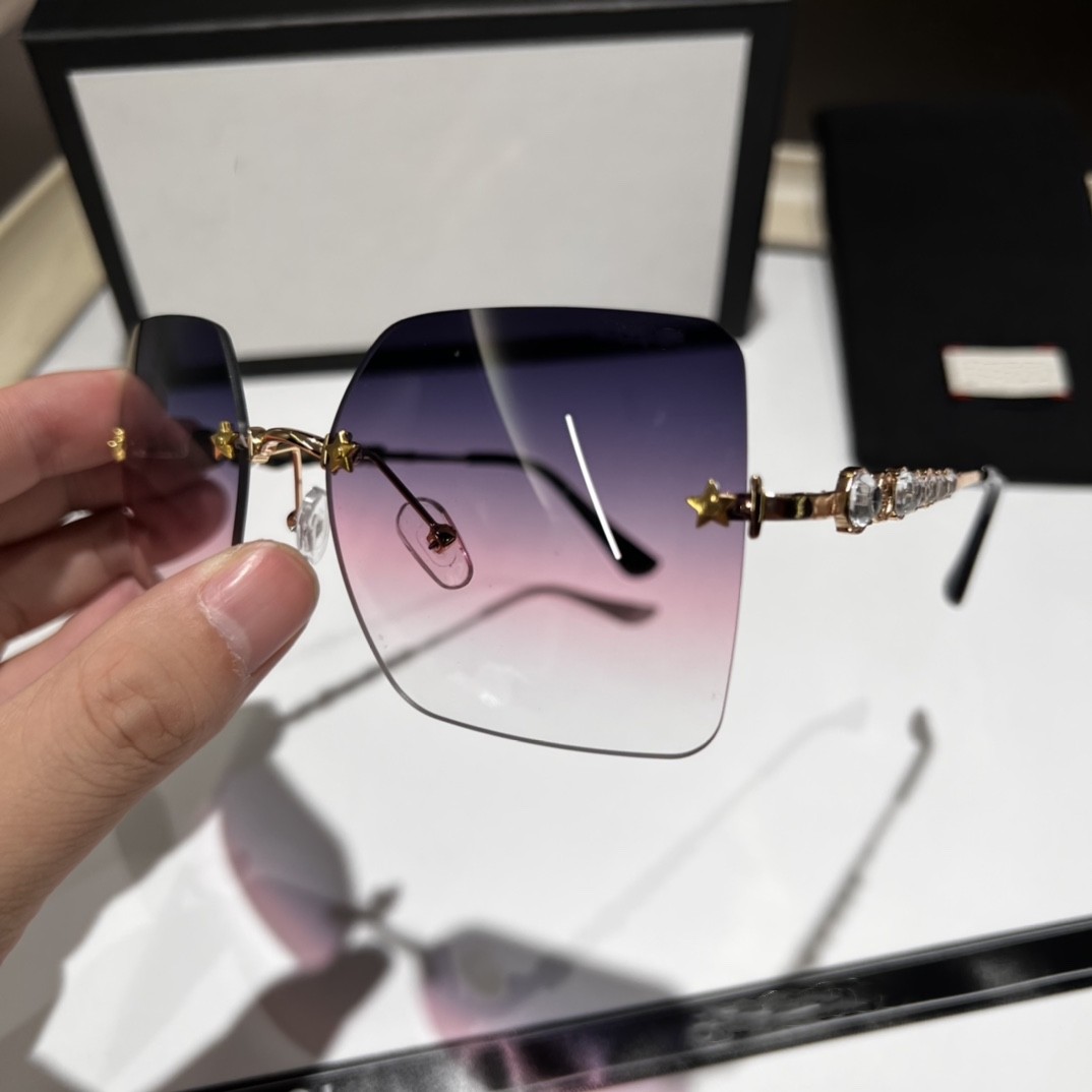 

Luxury Summer Sunglasses Man Woman Unisex Fashion Glasses Retro Square Frame Design sunglasses UV400 6 Color Optional Top Quality Womens Come With Package 8852