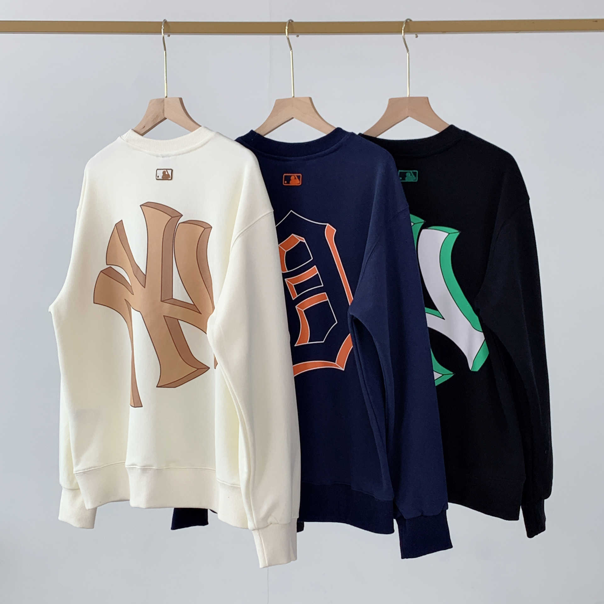 

Newest t Shirts Men' and Women' Sweater Ny Large Alphabet Long Sleeve Top Round Neck Pullover, Creamy-white