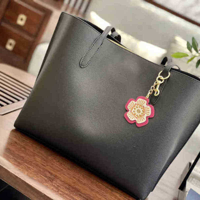 

Shopping Bags Designer Handbags Totes Large Capacity Women Leather Backpack Handbag Portable Hangbag Commuting Shoulder Bag Wallets 221009, Grey