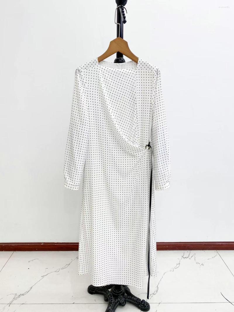 

Women's Down YENV 2022 SUMMER WOMENS REGULAR FIT CASUAL HIGH STRECTH KNITTING SILK LUXURY WHITE LONG DRESSES, 21cm