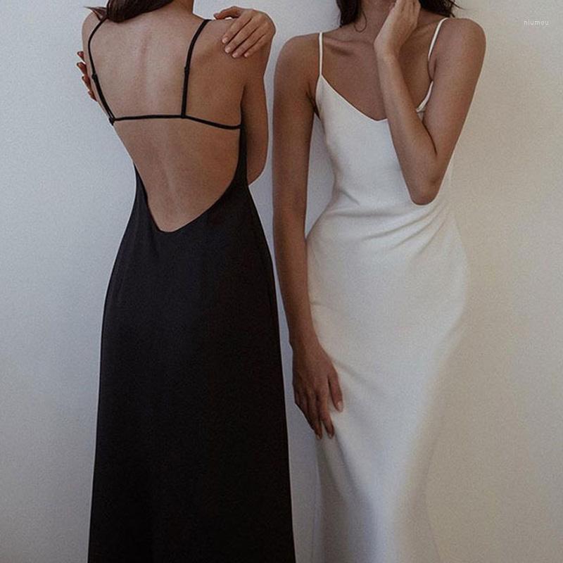 

Casual Dresses Backless A-Line Long Party Dress White Black Spaghetti Strap Satin Women Sleeveless Sexy Summer Birthday