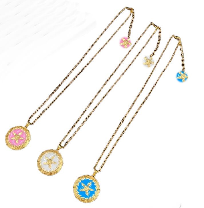 

Fashion Designed Necklaces Bracelet Earring Starfish Pendant Sea Travel Holiday Style Banshee Medusa Head Portrait 18K Gold Plated Designer Jewelry 02, Golden