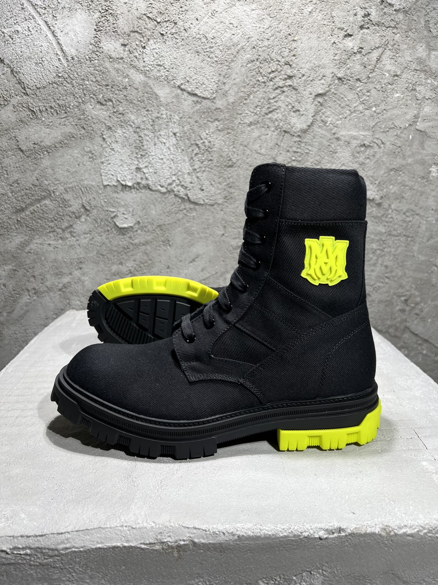 

2023 Mens designer luxury beautiful boots Shoes - TOPS mens beautiful boots -45, Multi