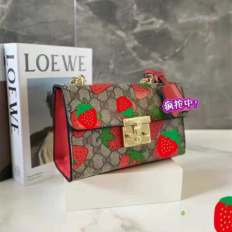 

70% OFF 2023 Designer bag Women's strawberry Single Hand women's lock chain, Red