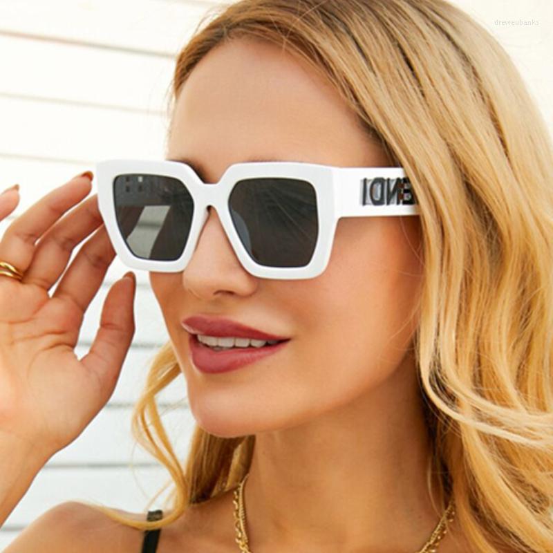 

Sunglasses Fashion Square Women 2022 Vintage Sun Glasses For Men Trendy Hollow Temples Shades Eyewear Unisex UV400