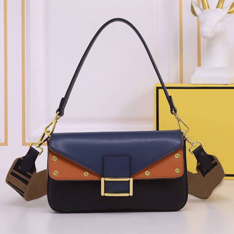

Luxury color matching cowhide French stick bag designer multi-functional 2 shoulder straps can carry the fashionable women's bag across the armpit, Gold