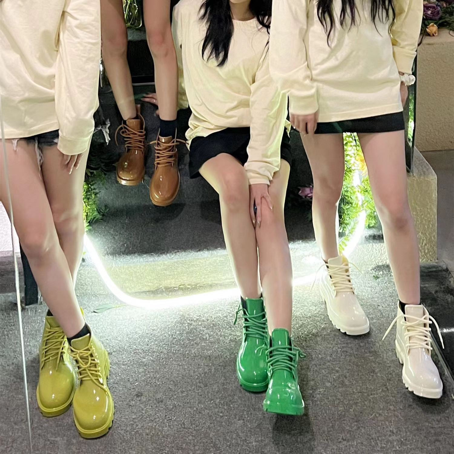 

Autumn winter new waterproof rain boots breathable avocado strap platform Martens over candy-colored rain shoes for men and women, Customize