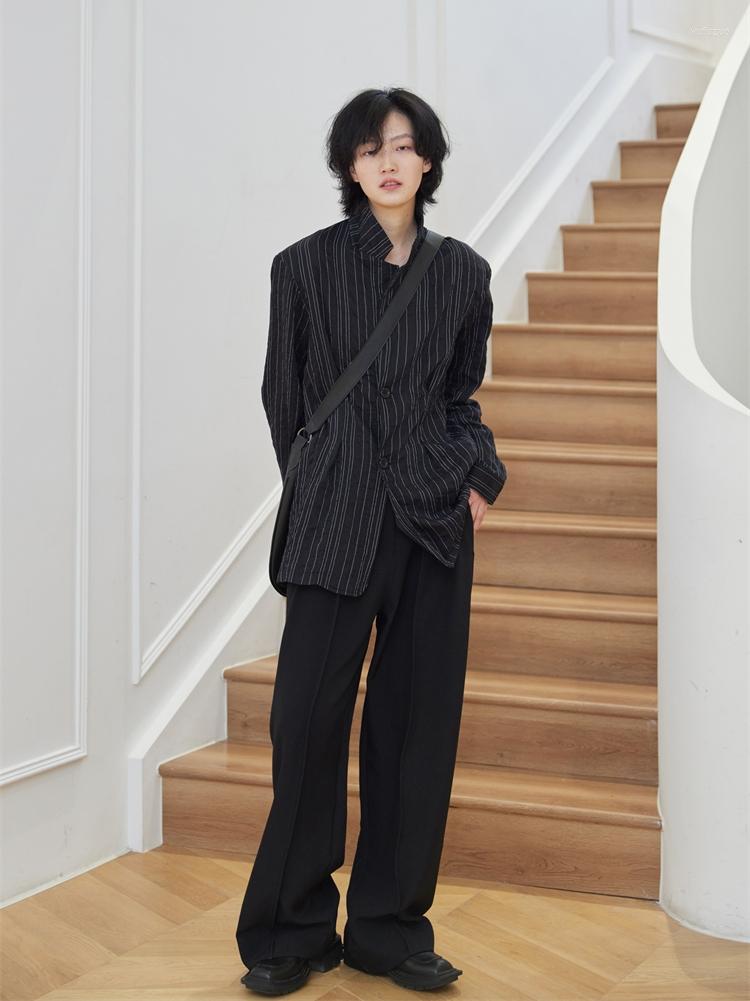 

Men's Suits 2022 Men's Niche Black Design Abstinence Striped Pleated Lightweight Suit Jacket