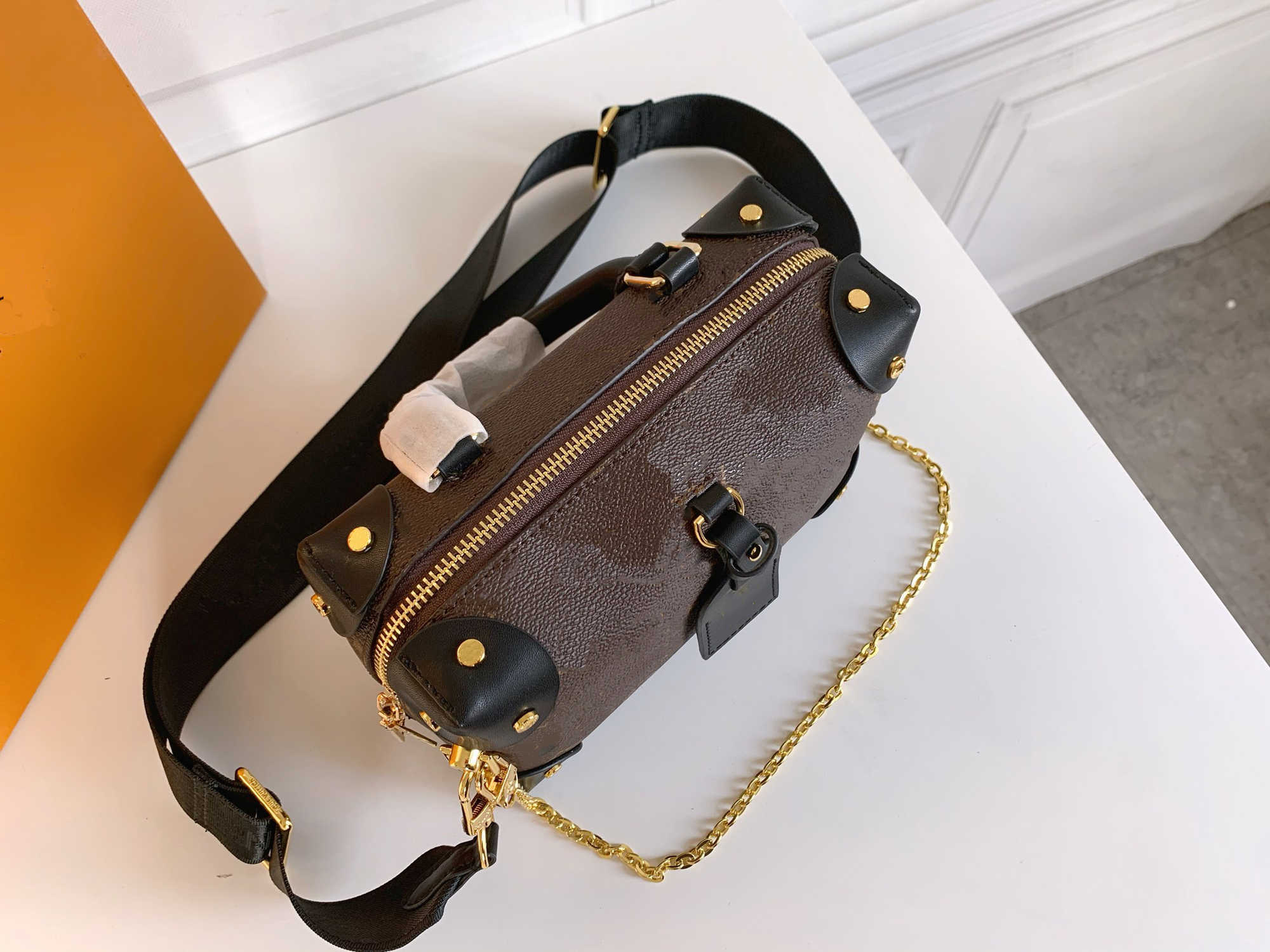 

Highh Qualityy Fashion Luxurys Shoulder Bag Onthego Medium Tote Women Designers Handbags by the Pool Monograms Embossing Messenger Bags 319, Black