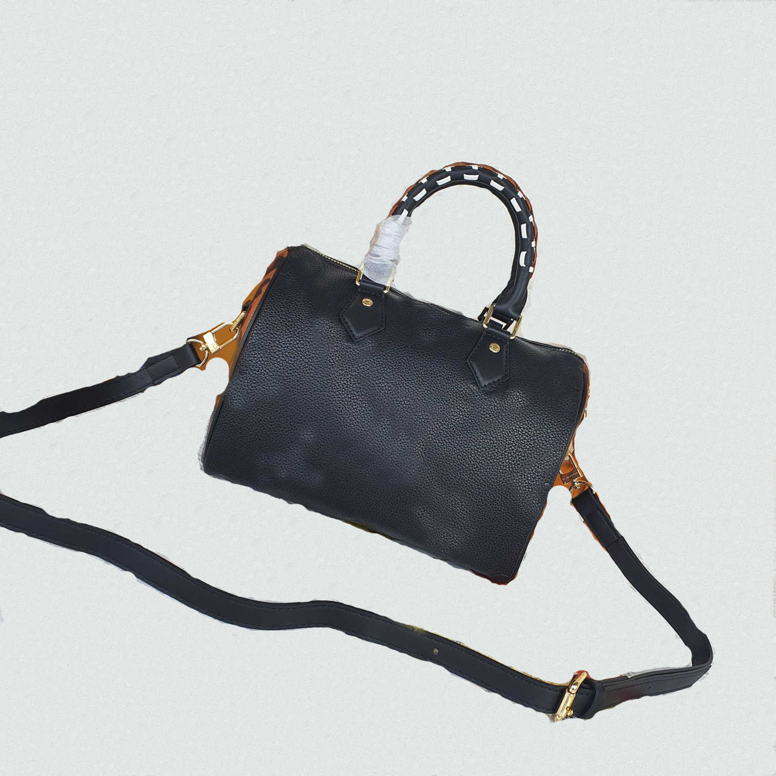 

Highh Qualityy Fashion Luxurys Shoulder Bag Onthego Medium Tote Women Designers Handbags by the Pool Monograms Embossing Messenger Designerehly, Black