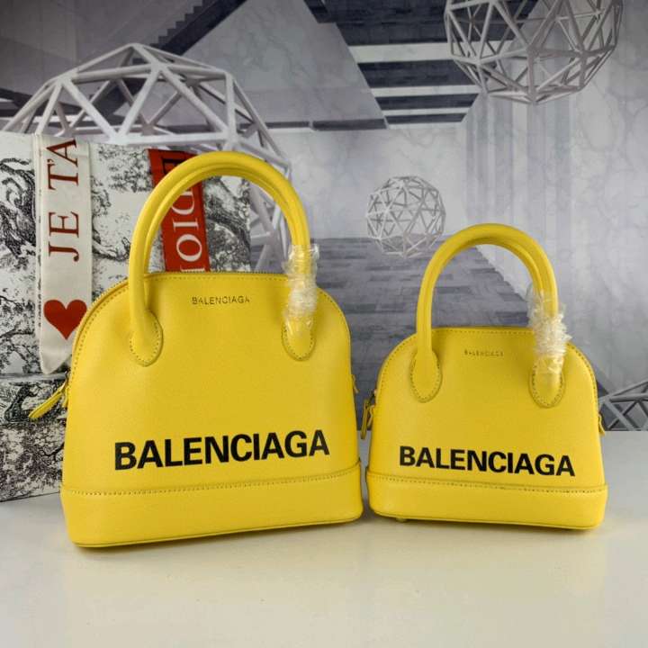 

Gucci leather sole Dress Shoes Real leather High Heel Flat Shoe Designer Sandals, Red