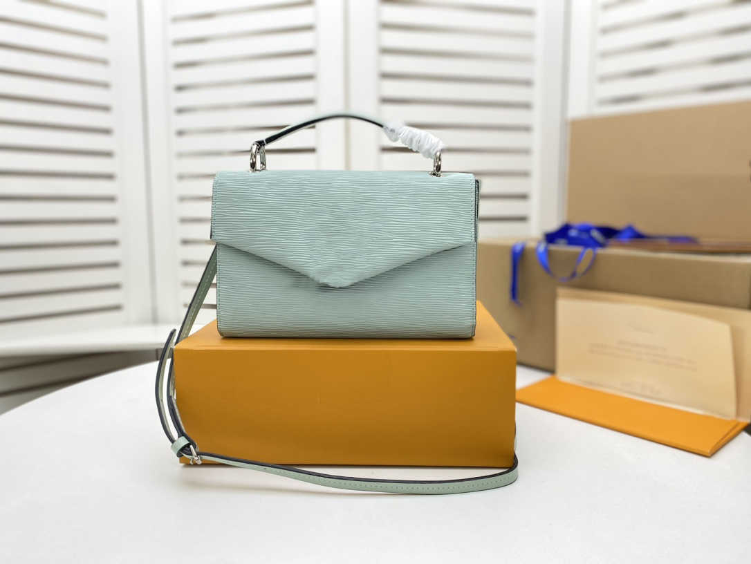 

Highh Qualityy Fashion Luxurys Shoulder Bag Onthego Medium Tote Women Designers Handbags by the Pool Monograms Embossing Messenger Designerp6e7, Black 55977