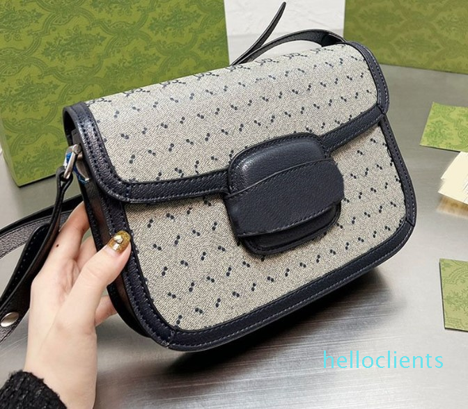 

2022 new Evening Bags Women Cross Body Bag Shoulder Bags Horse Buckle Handbag Vintage Clutch Purse Metal Hardware Dot Letter Flap Wallet Interior Zipper Pocket top