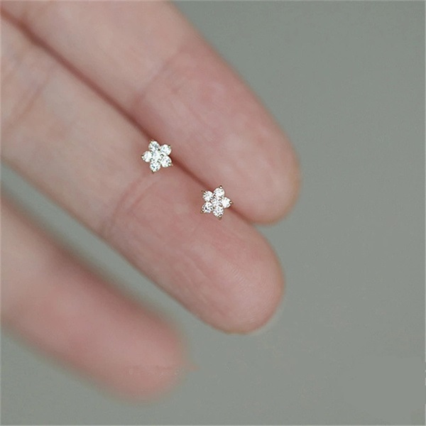 

European and American Crystal Five pointed Star Charm Women's Luxury Style Sweet Cool Small Delicate Earrings Fashion Wedding Jewelry Accessories AC274