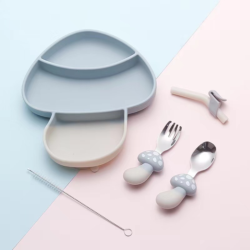 

Baby silicone double suction cups integrated complementary supplies fork spoon set