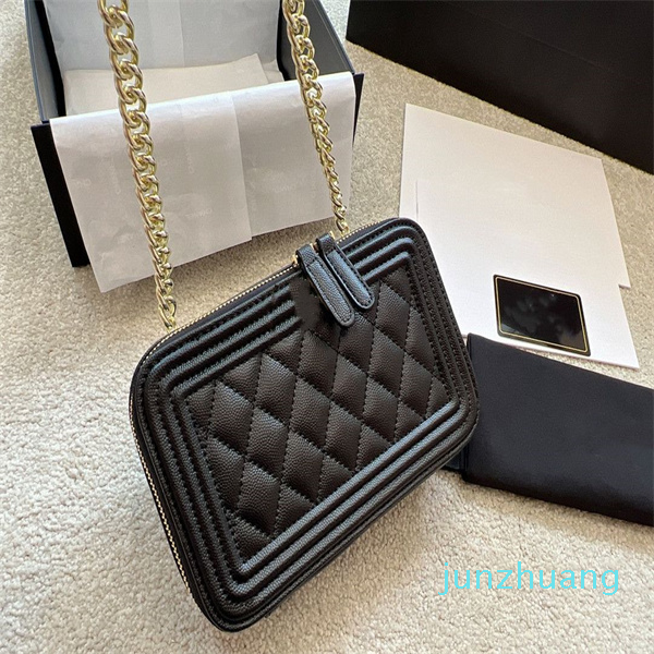 

2022 Women Small Square Bag designer bags Shopping Satchels Luxury Genuine Leather shoulder Hardware Chain Zipper Crossbody Satchel Woman Messenger, Red size 20x12cm