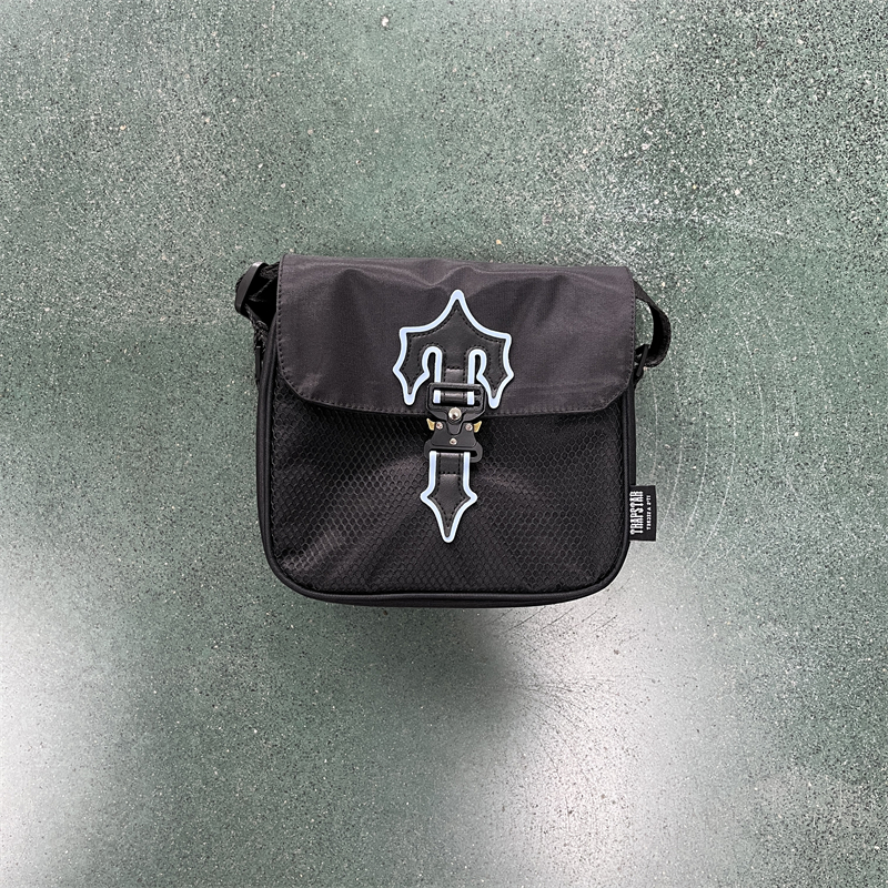 

Trapstar bag Men and Women IRONGATE T CROSS-BODY - BLACK/ice blue 1to1 Quality One Shoulder Crossbody Wallet UK Luxury Designer High Street Fashion