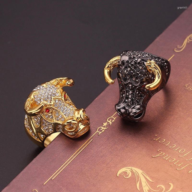 

Cluster Rings Bull Warrior Domineering Ring Personality Red Eye Head Retro Fashion