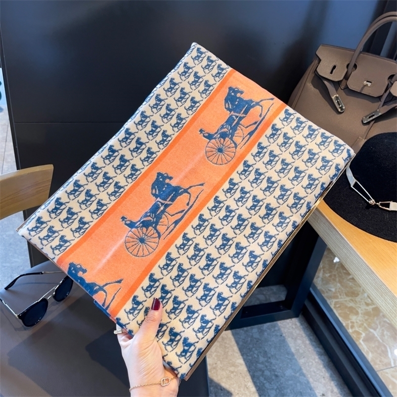 

Scarves Luxury Brand Scarf for Women Warm Cashmere Shawl Wrap Large Pashmina Blanket Designer Carriage Print Female Foulard 221010