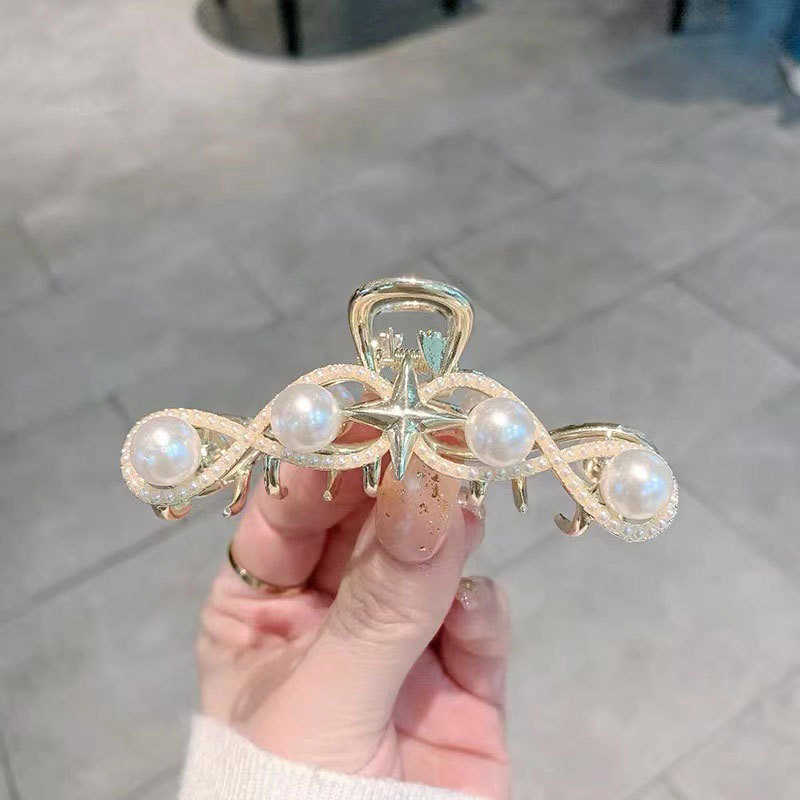 

Hair Clips Medium shark female back head personalized catch pearl dish hair temperament clip headdress