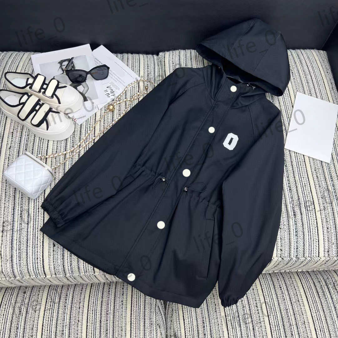 

Fashion Brand Women Jackets Letter Print Collect Waist Hooded Coats Tops Single Row Designer Buttons Pockets Outerwear Casual Sports Style Warm Womens Jacket