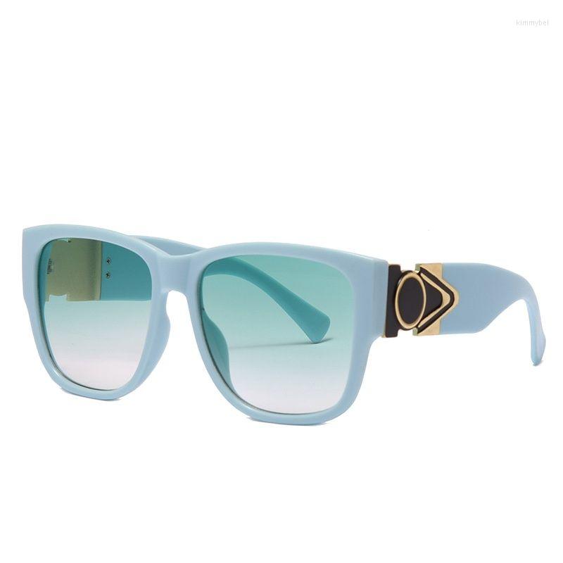 

Sunglasses 21014 Glasses European And American Female Trend Driving Gradient
