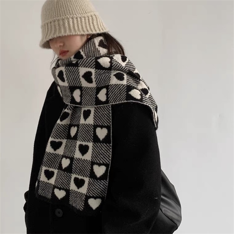 

Scarves Wool Knitted Scarf Love Heart Scarf Black White Plaid Scarf Thickened Warm Winter Womens Scarves Christmas Year Gifts 221010