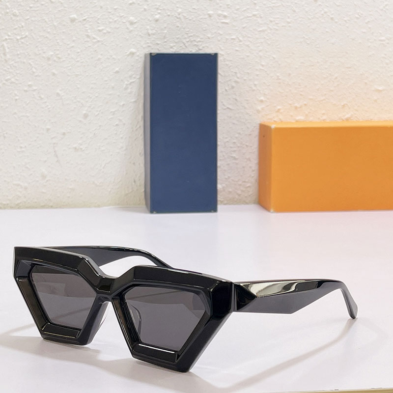 

2022Men and women sunglasses classic fashion quality Z1746U retro UV protection random box