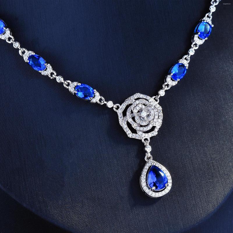 

Chains Foydjew Luxury Designer Jewelry Camellia Necklaces Micro-inlaid Full Zircon Cornflower Simulated Sapphire Necklace For Women