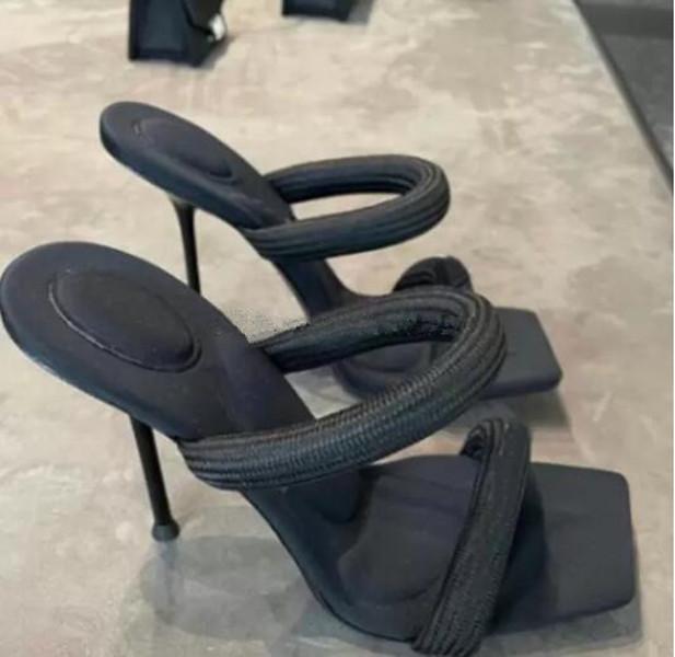 

Curved Square High-Heeled Slippers: Trendy Leather Outsole with Cool Heel - Fashionable Women's Footwear for Any Occasion, Black