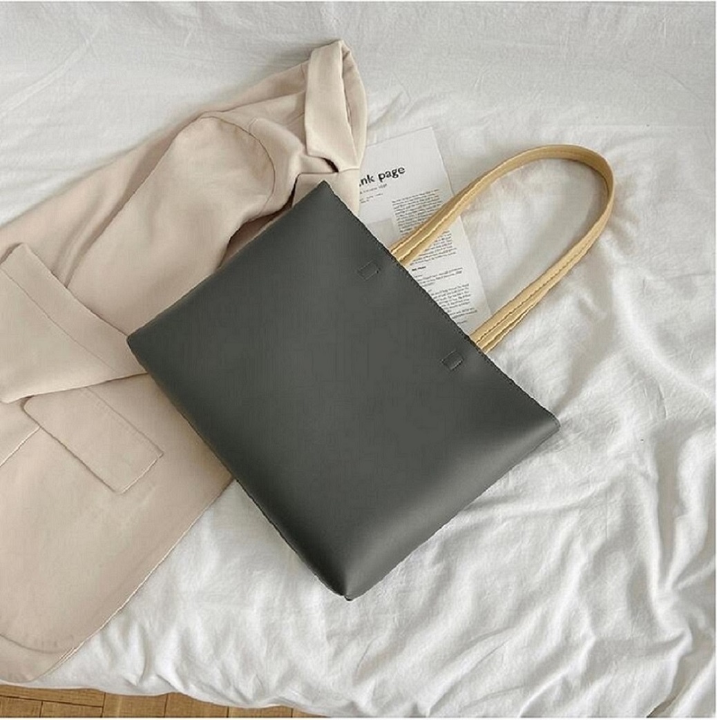 

Premium cowhide embossing messenger package for women clutch handbag tote M59211 shoulder crossbody packages, Black