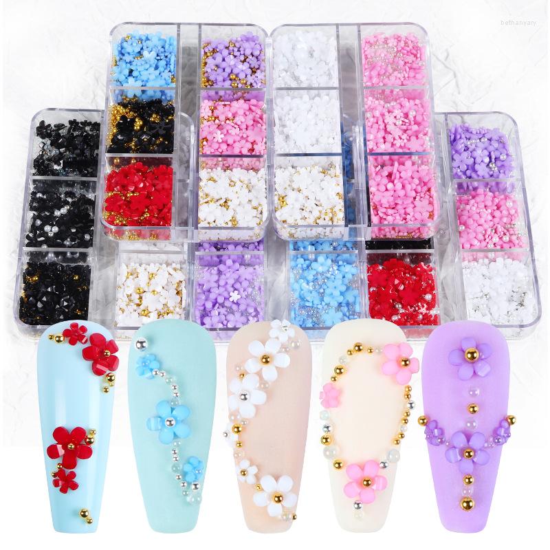 

Nail Art Decorations 6 Grids/Box Mix White Gold Pearl Multi-szies Five-Petal Pink Flowers Arylic Rhinestone Manicure DIY Tips