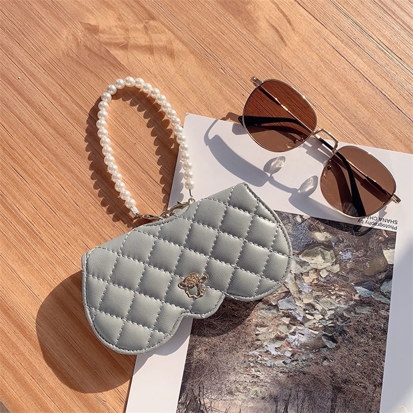 

Sunglasses Cases Bags Ins Genuine Leather Glasses Case Cartoon Eyewear Bag Portable Super Cute Sunglasses Protective Cover Female Glasses Box 221010