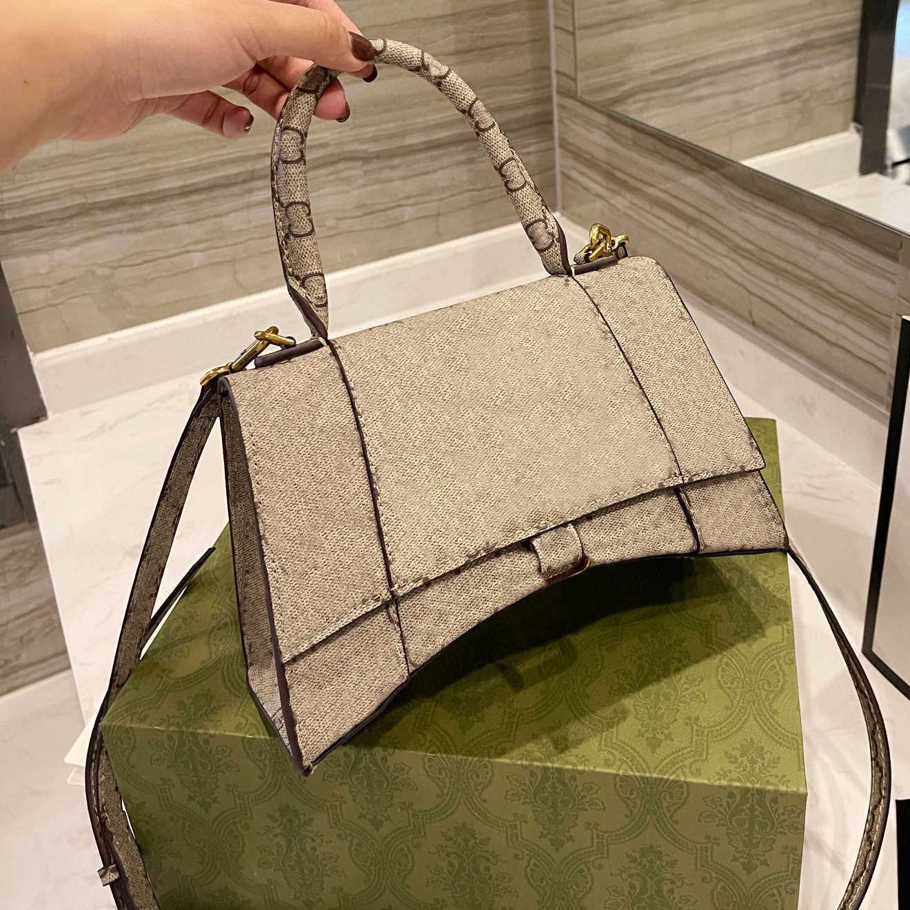 

Shoulder Bags Fashion Shoulder Luxury Designer Bags Cross body Brand Latest Handbags High Quality Chains Lipstick Purse Lady Phone Bag wallet Mini Totes, Multi-color 23x15cm